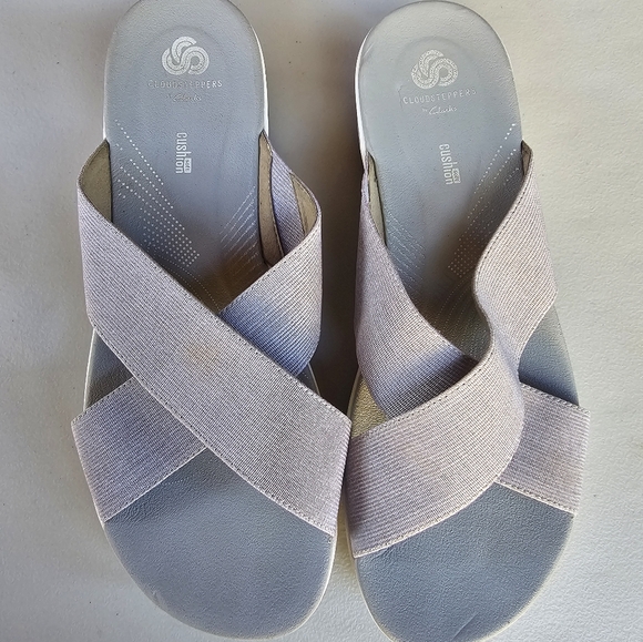 CLARKS Cloud Steppers Sandals, Sz 10.5 - Picture 2 of 8